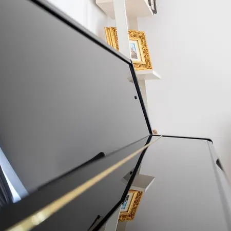 Piano Apartman *
