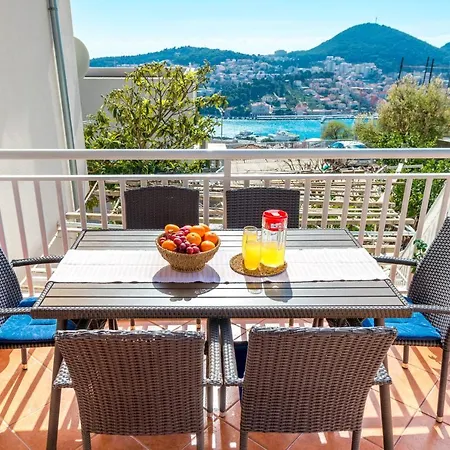 Piano Dubrovnik